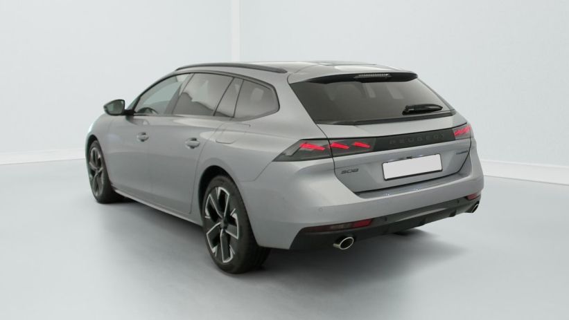 Aperçu du véhicule : Hybrid 225 e-EAT8 Allure