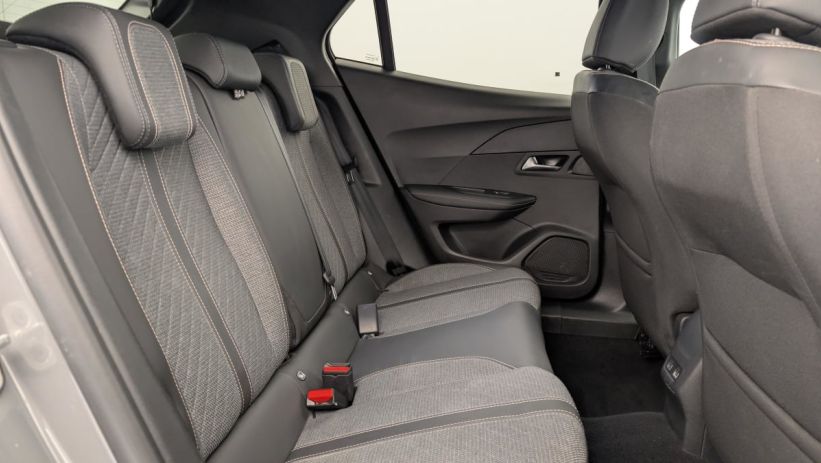 Aperçu du véhicule : 100 S S BVM6 Allure