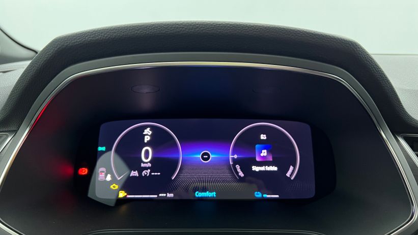 Aperçu du véhicule : E-Tech full hybrid 160 ch esprit Alpine Gris rafale - Toit Noir Etoilé avec 1350€ d'équipements inclus