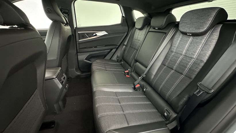 Aperçu du véhicule : E-Tech full hybrid 200ch Techno