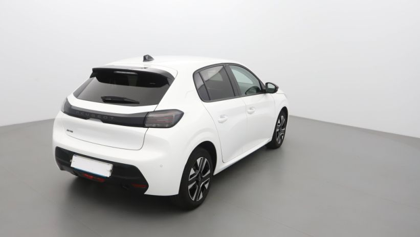 Aperçu du véhicule : 1.2 100CH S&S ALLURE