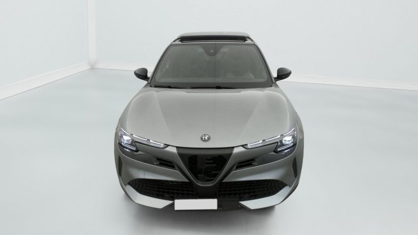 Aperçu du véhicule : 1.2 Ibrida 145 ch eDCT6 Speciale