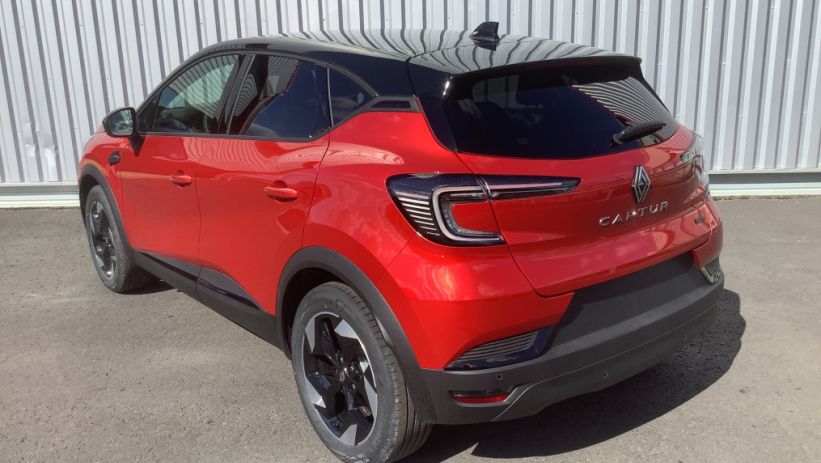 Aperçu du véhicule : CAPTUR E-Tech full hybrid 145 ch Techno