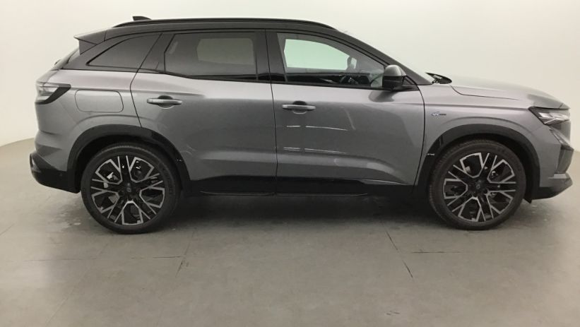 Aperçu du véhicule : AUSTRAL full hybrid E-Tech 200 ch Esprit Alpine