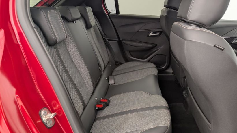 Aperçu du véhicule : 100 S S BVM6 Allure