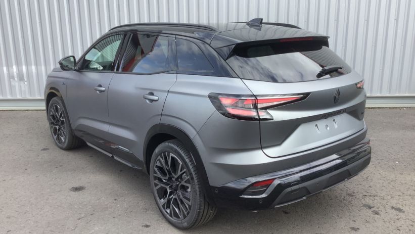 Aperçu du véhicule : AUSTRAL full hybrid E-Tech 200 ch Esprit Alpine