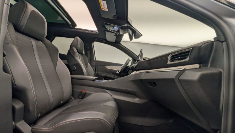 Aperçu du véhicule : Hybrid4 300 e-EAT8 GT
