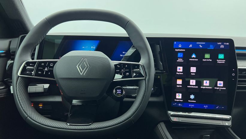 Aperçu du véhicule : E-Tech full hybrid 200 Techno Gris Schiste - Toit Noir Etoilé avec 3000€ d'équipements inclus
