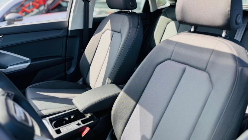 Aperçu du véhicule : DESIGN 35 TDI 150CV S-TRONIC + TOIT OUVRANT + CAMERA DE RECUL + JA 19