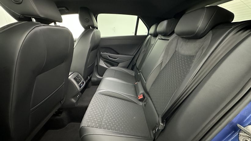 Aperçu du véhicule : 1.5 eTSI EVO2 Hybrid 150ch R-Line DSG7