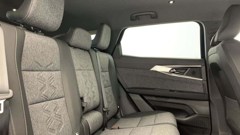 Aperçu du véhicule : Espace full hybrid E-Tech 200 ch 7pl Techno