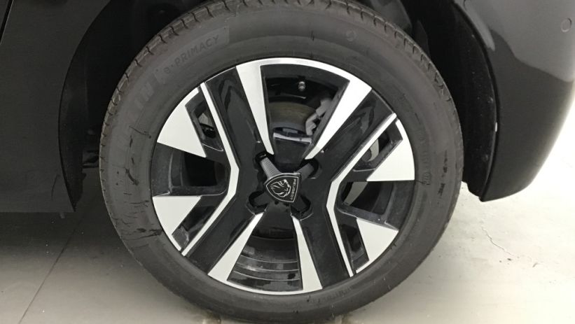 Aperçu du véhicule : 208 Hybrid 110 e-DCS6 Allure