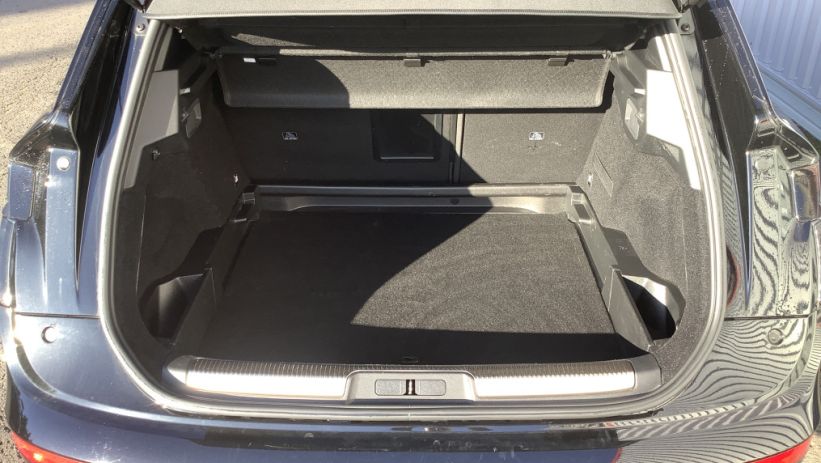 Aperçu du véhicule : DS 7 BlueHDi 130 EAT8 Performance Line +