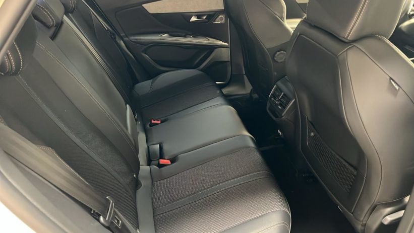 Aperçu du véhicule : Hybrid 136 e-DCS6 GT