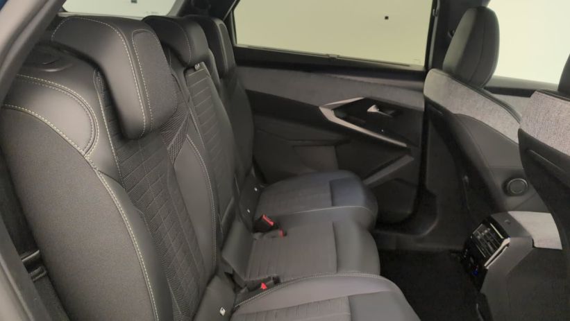 Aperçu du véhicule : HYBRID 145CH E-DCS6 GT