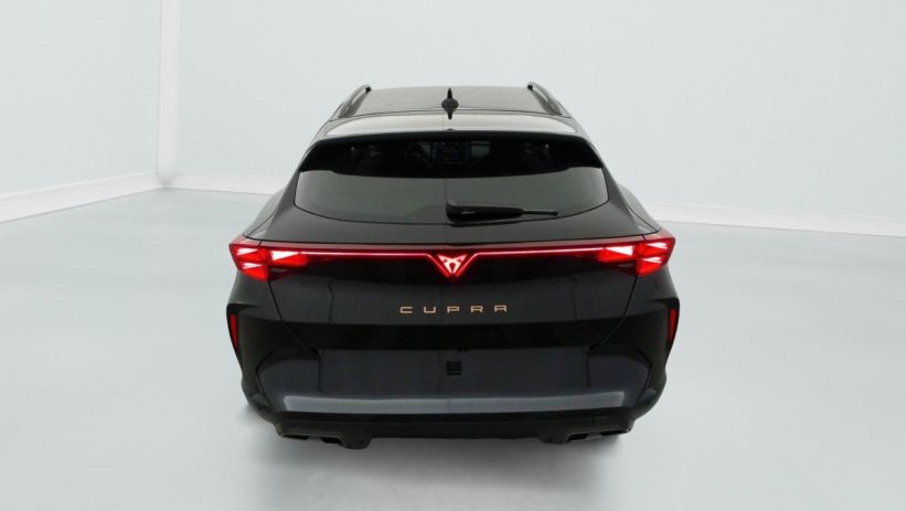 Aperçu du véhicule : 1.5 ETSI HYBRID 150 CH DSG7 V