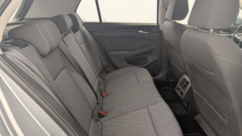 Aperçu du véhicule : 2.0 TDI 116 BVM6 LIFE PLUS