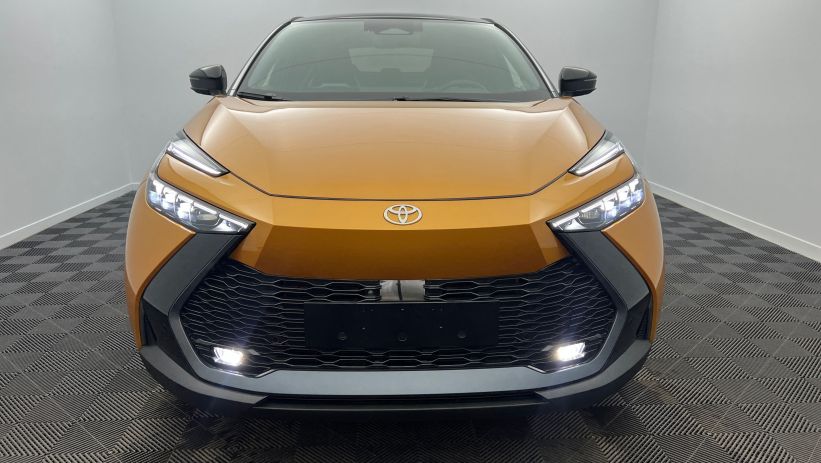 Aperçu du véhicule : Hybride Rechargeable 225 Collection Premiere Jaune Sulfure métallisé - Toit et arrière Noir