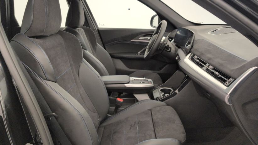 Aperçu du véhicule : SDRIVE 18D 150CH DKG7 M SPORT