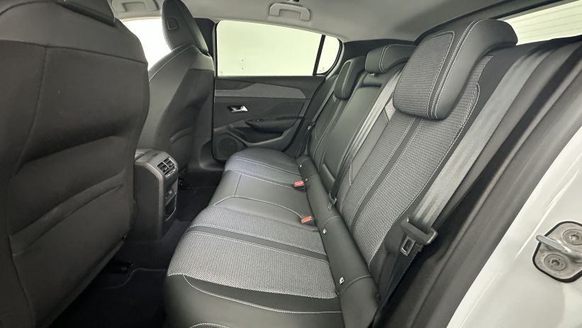 Aperçu du véhicule : 1.2 Hybrid 136ch Allure e-DCS6