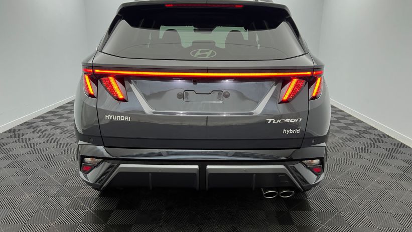 Aperçu du véhicule : 1.6 T-GDI 239 Hybrid BVA6 N Line Executive Ecotronic Gray avec 1450€ d'équipements inclus