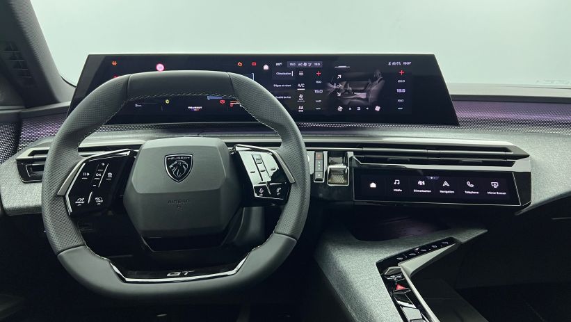 Aperçu du véhicule : Hybrid 145 e-DCS6 GT Bleu Obsession avec 4500€ d'équipements inclus
