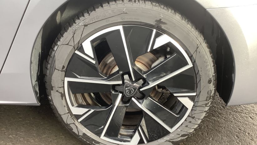 Aperçu du véhicule : 508 SW BlueHDi 130 ch S&S EAT8 GT