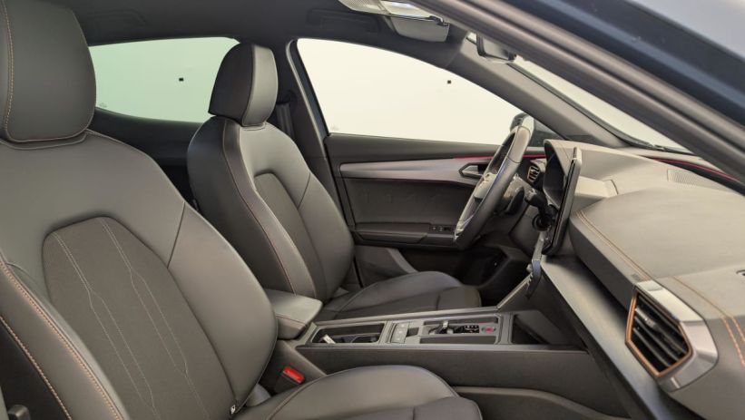 Aperçu du véhicule : 1.4 e-HYBRID 204 ch DSG6 Business Edition