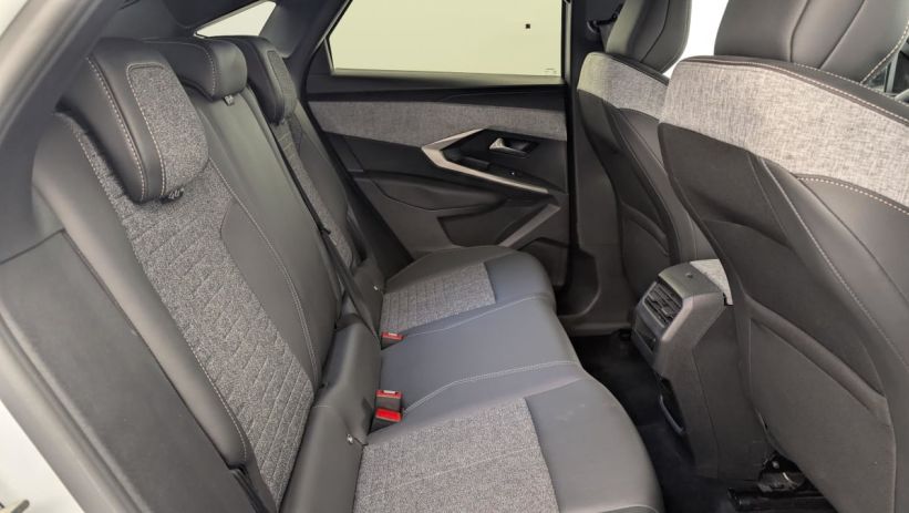 Aperçu du véhicule : Hybrid 145 e-DCS6 Allure