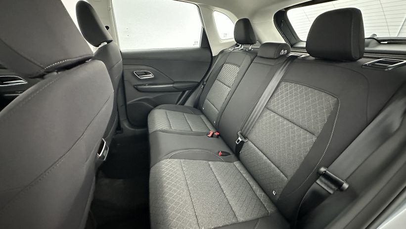 Aperçu du véhicule : 1.5 L Hybrid+ 197ch Standard
