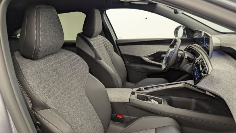 Aperçu du véhicule : Hybrid 145 e-DCS6 Allure