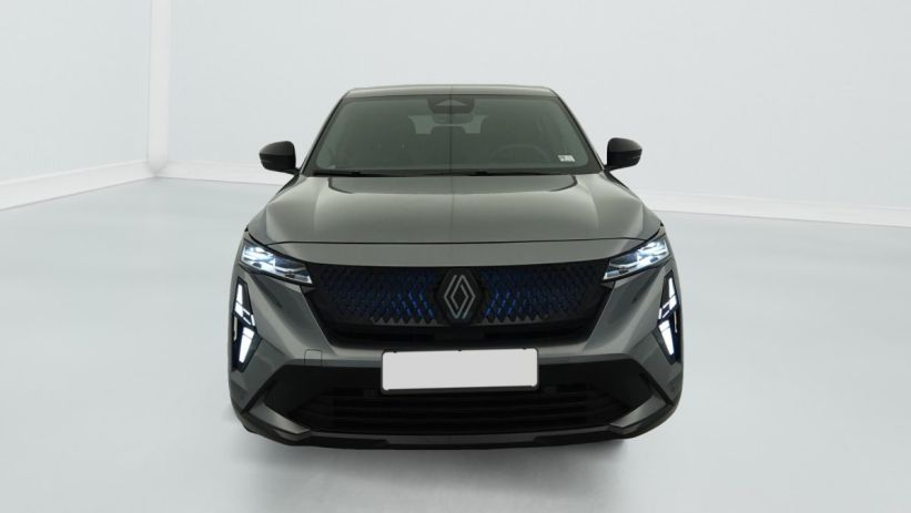 Aperçu du véhicule : hyper hybrid E-Tech 4x4 300 esprit Alpine