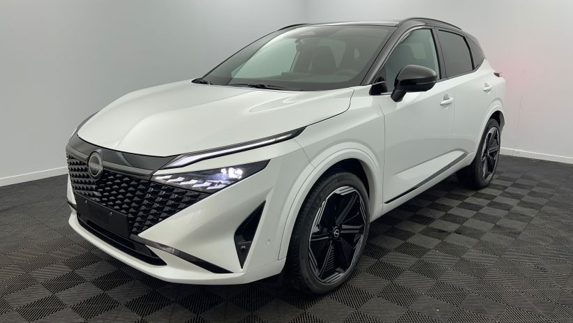 Aperçu du véhicule : Hybrid Nouveau e-Power Gen3 205 ch N-Design Blanc Nacré - Toit Noir avec 2350€ d'équipements inclus