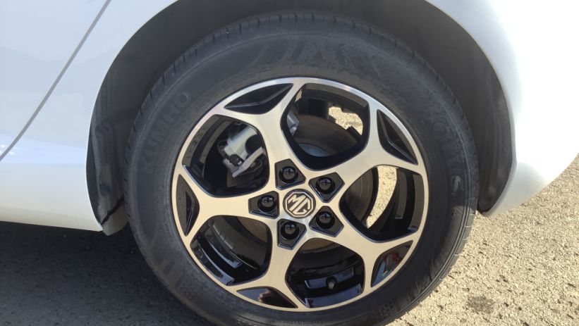 Aperçu du véhicule : MG3 1.5 L Hybrid+ 195 ch Comfort
