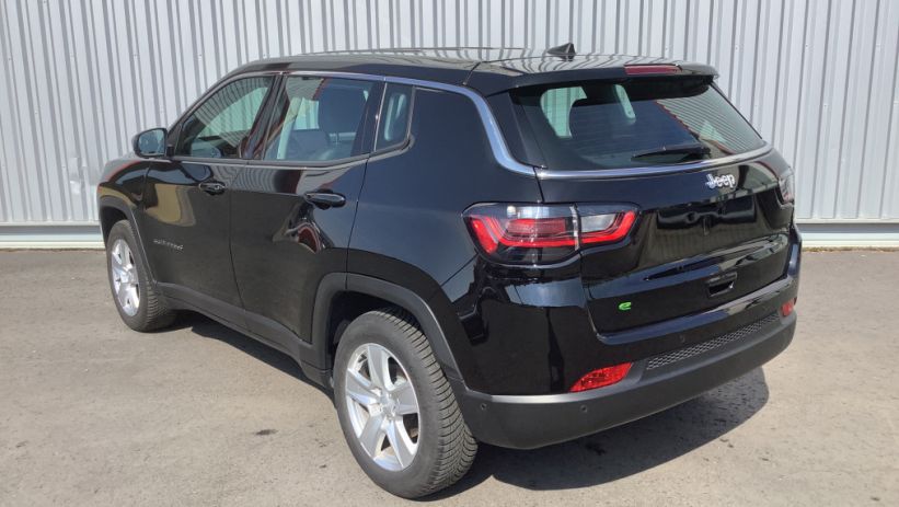 Aperçu du véhicule : COMPASS 1.5 Turbo T4 130 ch BVR7 e-Hybrid Altitude