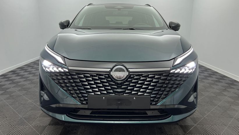 Aperçu du véhicule : Hybrid Nouveau e-Power Gen3 205 ch N-Design Vert Cayuga - Toit Noir avec 2350€ d'équipements inclus