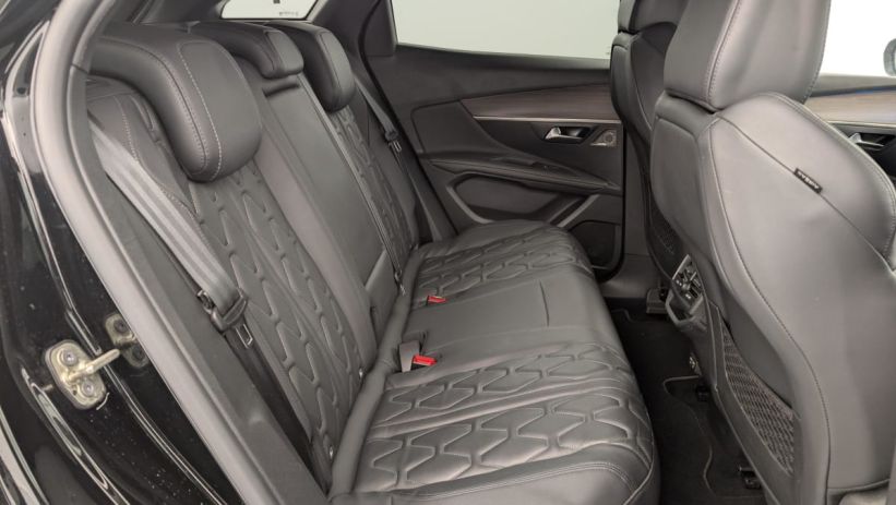 Aperçu du véhicule : Hybrid4 300 e-EAT8 GT Pack