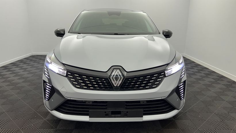 Aperçu du véhicule : TCe 90 ch Esprit Alpine Gris Schiste avec 1850€ d'équipements inclus