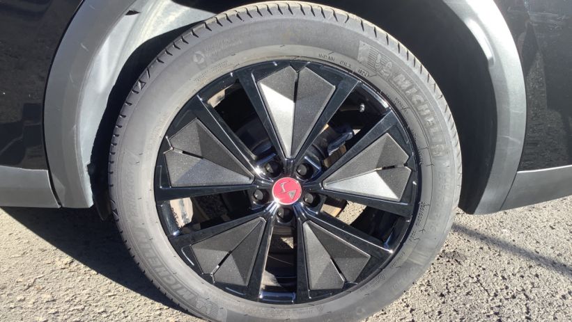 Aperçu du véhicule : DS 7 BlueHDi 130 EAT8 Performance Line +