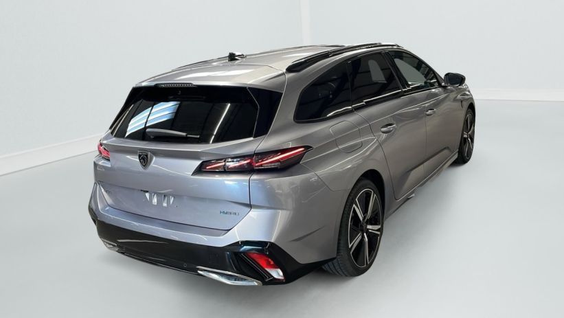 Aperçu du véhicule : PHEV 225 e-EAT8 GT