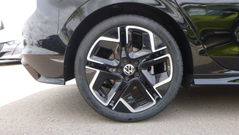 Aperçu du véhicule : Golf 1.5 eTSI EVO2 150 DSG7 R-Line