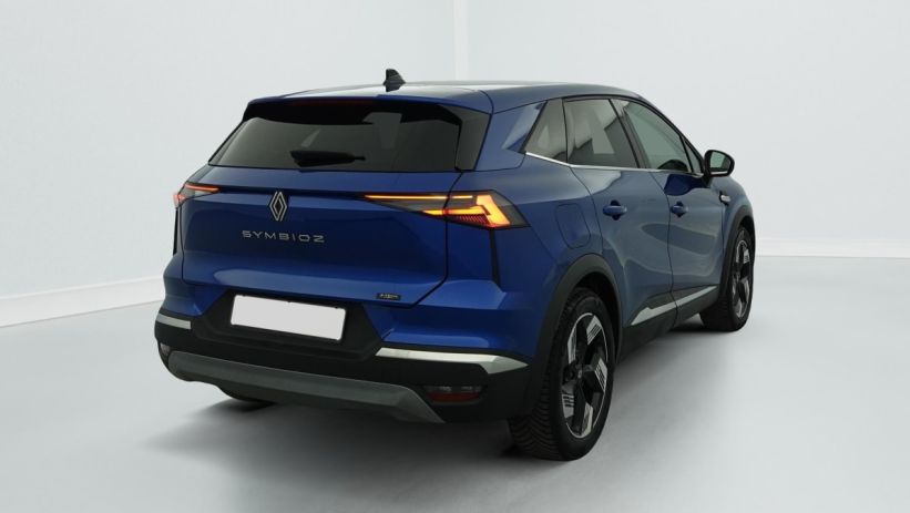 Aperçu du véhicule : E-Tech full hybrid 145 Iconic