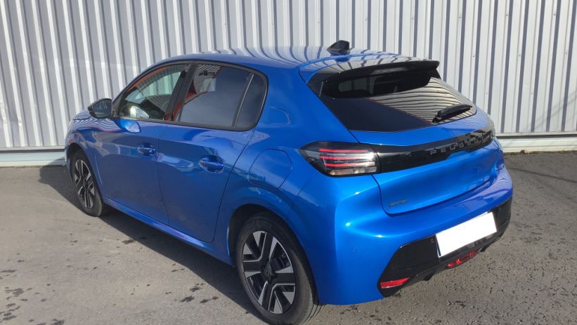 Aperçu du véhicule : 208 100 S&S BVM6 Allure