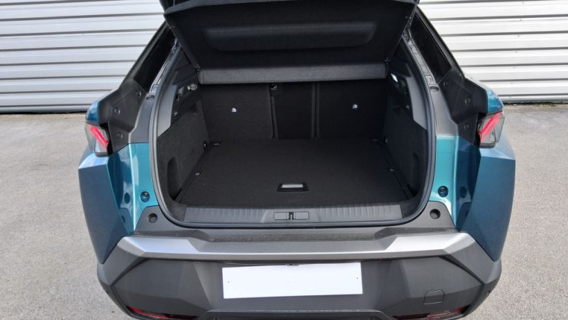 Aperçu du véhicule : 3008 Hybrid 145 e-DCS6 GT