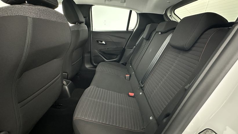 Aperçu du véhicule : II 1.2 PureTech 100ch Active Pack