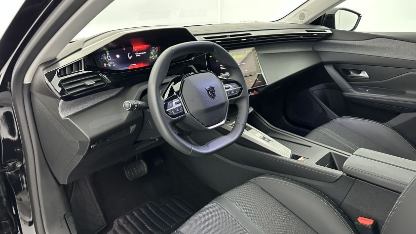 Aperçu du véhicule : 1.2 Hybrid 136ch Allure e-DCS6