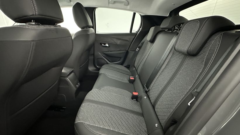 Aperçu du véhicule : 1.2 Hybrid 110ch Allure e-DCS6