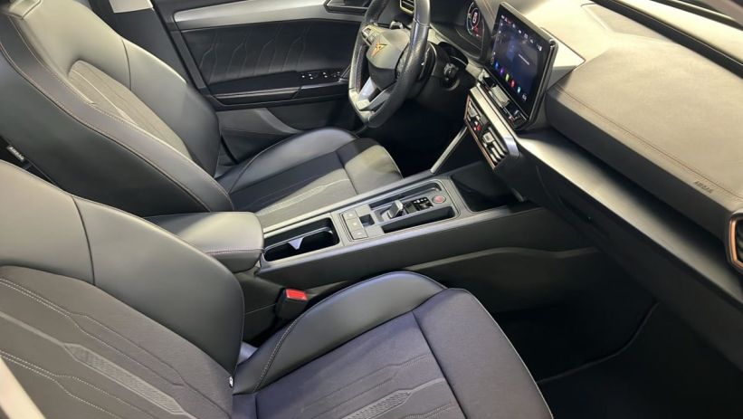 Aperçu du véhicule : 1.4 e-HYBRID 204 ch DSG6 V