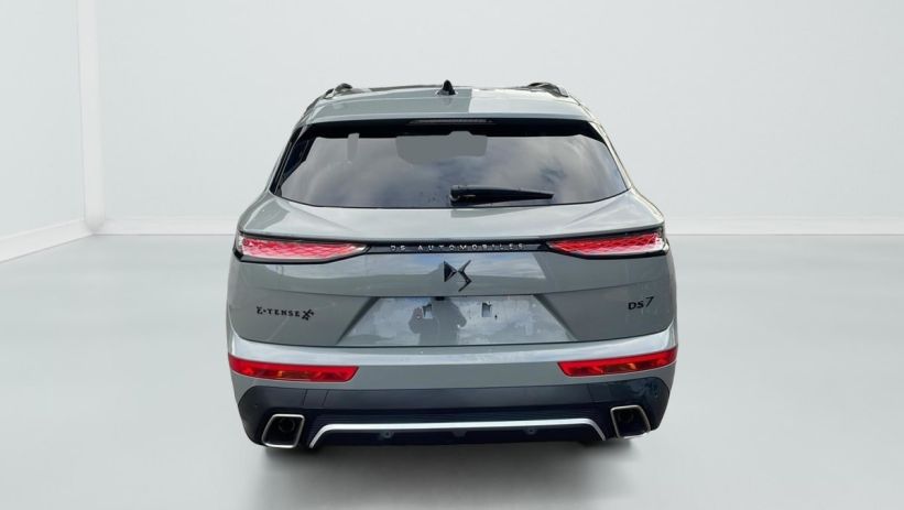 Aperçu du véhicule : Hybride Rechargeable E-Tense 300 EAT8 4x4 Performance Line +