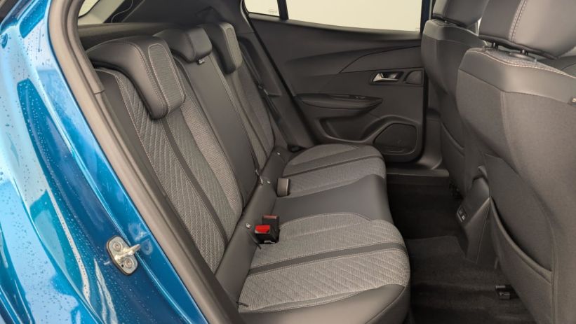 Aperçu du véhicule : 100 S S BVM6 Allure